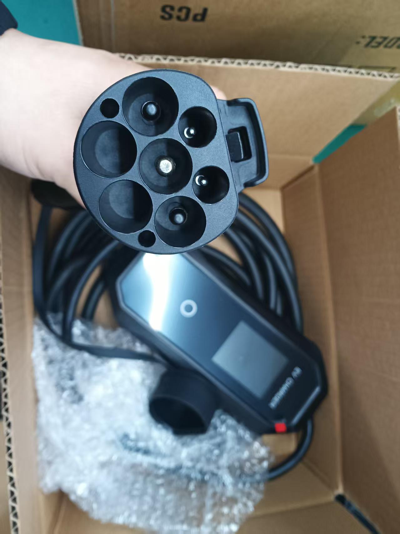 7kw  32A 220V TYPE1 TYPE2 GBT  - огляд і ціна Portable Ev Charger 16A Adjustable